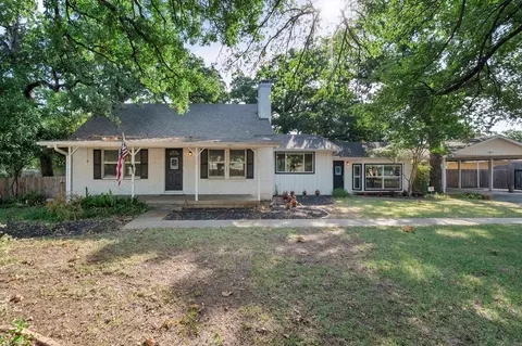 1512 Cardinal Rd, Mansfield, TX 76063