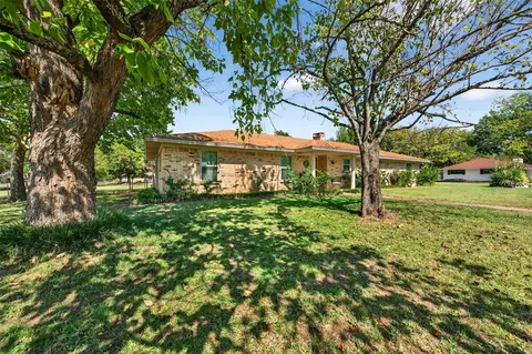 106 Bois D Arc, Tom Bean, TX 75489