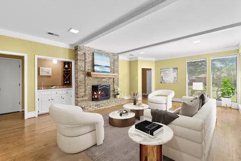 9901 Burnham Dr, Dallas, TX 75243