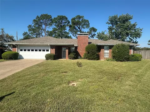 22 Haven Cir, Denison, TX 75020