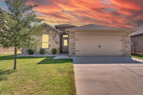 2925 Kokomo Ct, Fort Worth, TX 76123