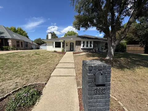 9112 Westwood Shores Dr, Fort Worth, TX 76179
