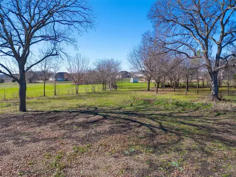 2500 Weston Rd, Weston, TX 75009