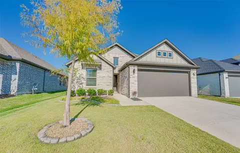233 Little Bridge Dr, Lavon, TX 75166