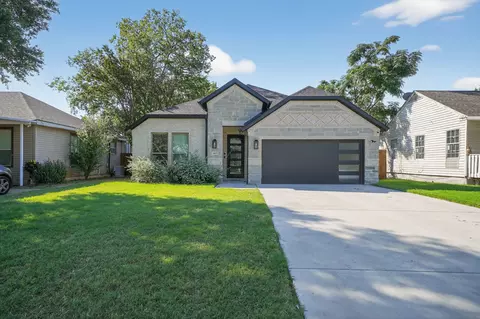 1005 Oak St, Grand Prairie, TX 75050