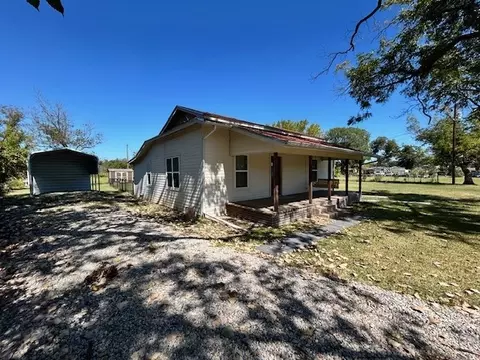 239 Ranch Rd, Joshua, TX 76058