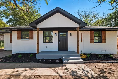 118 Evelyn St, Desoto, TX 75115