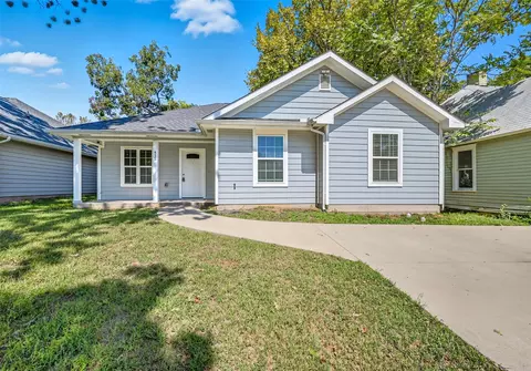 415 W Monterey St, Denison, TX 75020