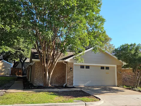 2709 Heather Glen Ct, Carrollton, TX 75006
