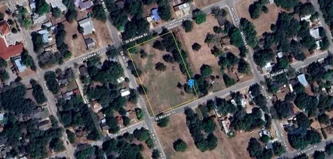 218 De Witt St, Gonzales, TX 78629