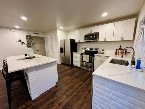 1120 Brownwood Dr, Lewisville, TX 75067