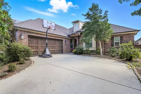 109 Diablo Dr, Burleson, TX 76028