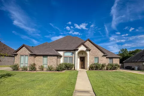 21375 Boone Dr, Bullard, TX 75757