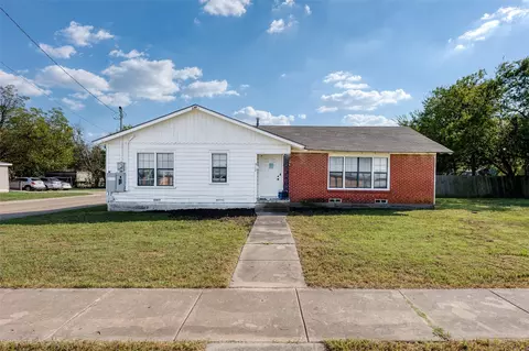912 Greenville Rd, Mckinney, TX 75069