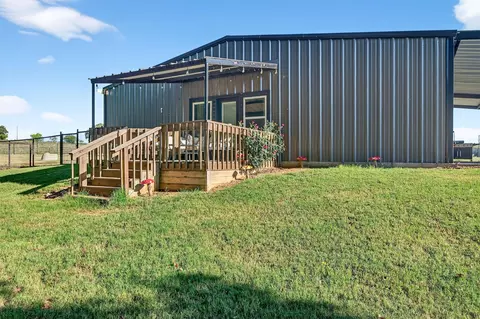 Exterior - 1700 Elmore Rd, Denison, TX 75021 photo 4 of 8