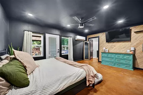 Bedroom - 1700 Elmore Rd, Denison, TX 75021 photo 2 of 3
