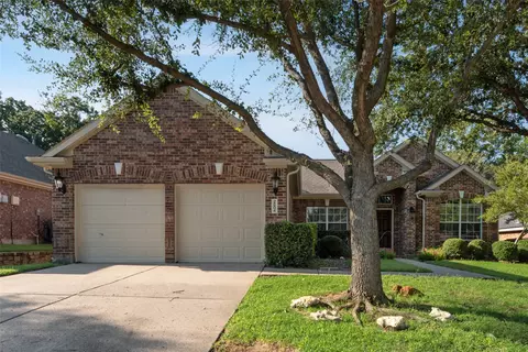 2804 Hollow Ridge Dr, Denton, TX 76210