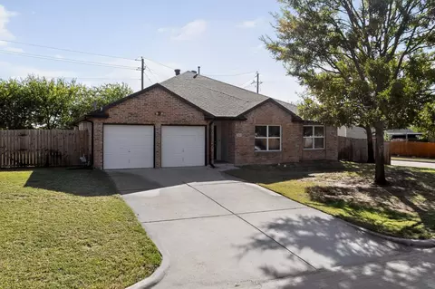 1004 Canyon Dr, Justin, TX 76247