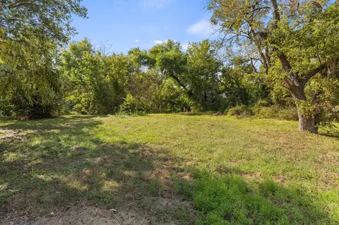117 Lamar St, Terrell, TX 75160
