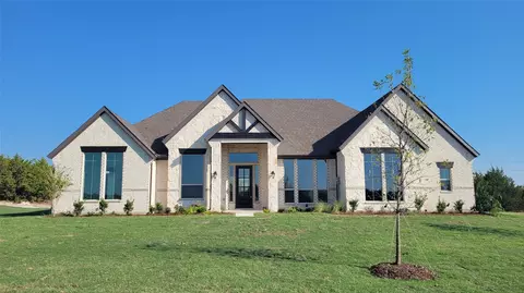 7011 Hayes Rd, Midlothian, TX 76065