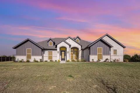 6841 Hayes Rd, Midlothian, TX 76065