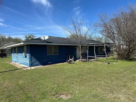 5273 Fm 73 Rd, Prairie Hill, TX 76678