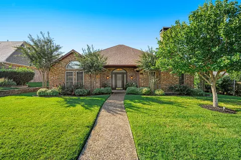 1203 Sycamore Dr, Carrollton, TX 75007
