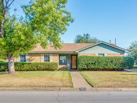 545 Chambers Creek Dr, Everman, TX 76140