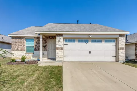 300 Anvil Dr, Haslet, TX 76052