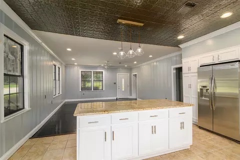 Kitchen - 1505 Mill St, Ringgold, LA 71068 photo 3 of 3
