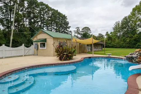 Exterior - 1505 Mill St, Ringgold, LA 71068 photo 4 of 7