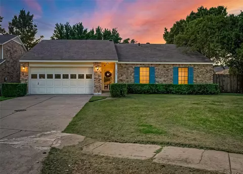 1823 Chestnut Ct, Flower Mound, TX 75028