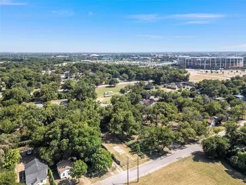 1003 E Clay St, Waco, TX 76704 photo 5
