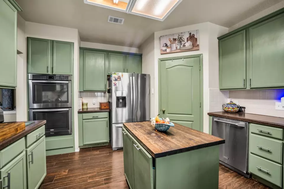 Kitchen - 1436 Christine Dr, Allen, TX 75002 photo 2 of 2