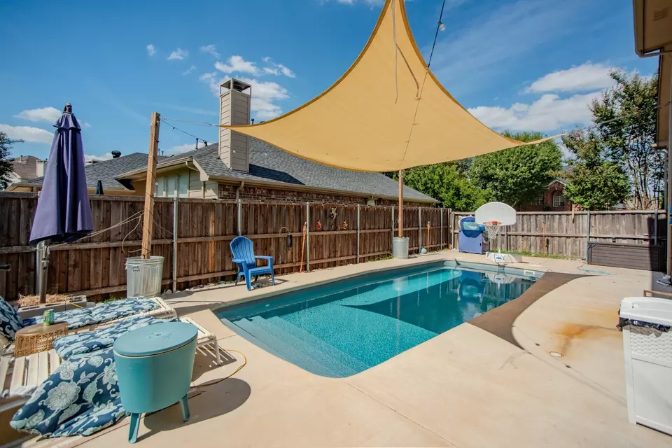 Exterior - 1436 Christine Dr, Allen, TX 75002 photo 5 of 6