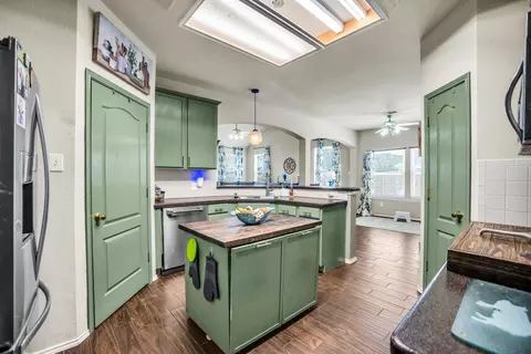 Kitchen - 1436 Christine Dr, Allen, TX 75002 photo 1 of 2