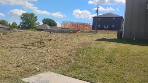 7913 Marydean Ave, Fort Worth, TX 76116