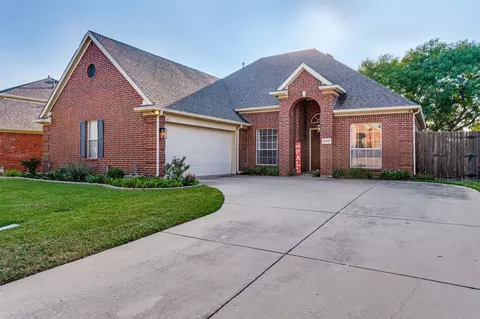 8205 Mt Mckinley Rd, Fort Worth, TX 76137