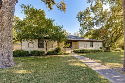 8022 Claremont Dr, Dallas, TX 75228