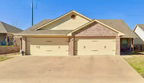 3117-3119 Weave Ct, Granbury, TX 76049