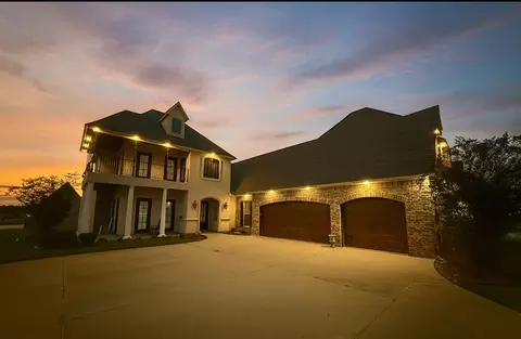 103 Donna Ln, Stonewall, LA 71078