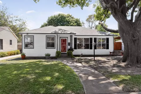 4036 Dutton Dr, Dallas, TX 75211