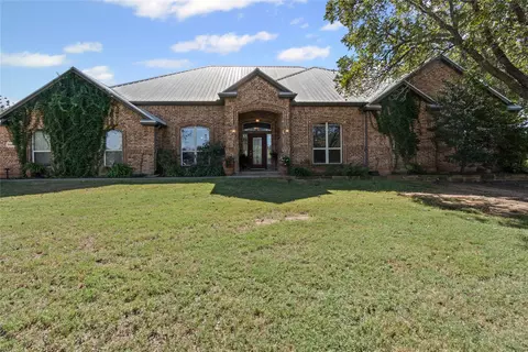 8600 Claremont Dr, Granbury, TX 76049