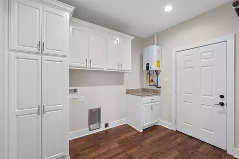 Other - 805 N Main St, Mcgregor, TX 76657 photo 2 of 4