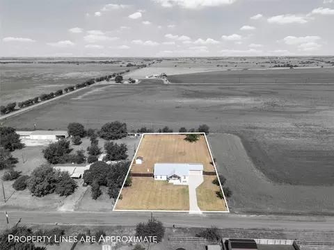 View/Area - 805 N Main St, Mcgregor, TX 76657 photo 3 of 7