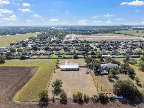 View/Area - 805 N Main St, Mcgregor, TX 76657 photo 7 of 7