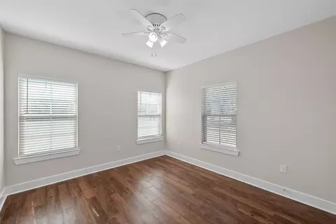 Other - 805 N Main St, Mcgregor, TX 76657 photo 3 of 4