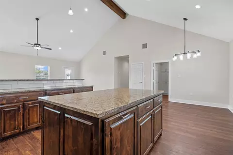 Entry Way - 805 N Main St, Mcgregor, TX 76657 photo 1 of 2