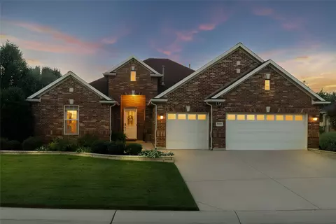 9004 Freeport Dr, Denton, TX 76207