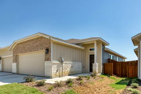 700-704 Harvest Moon Dr, Venus, TX 76084